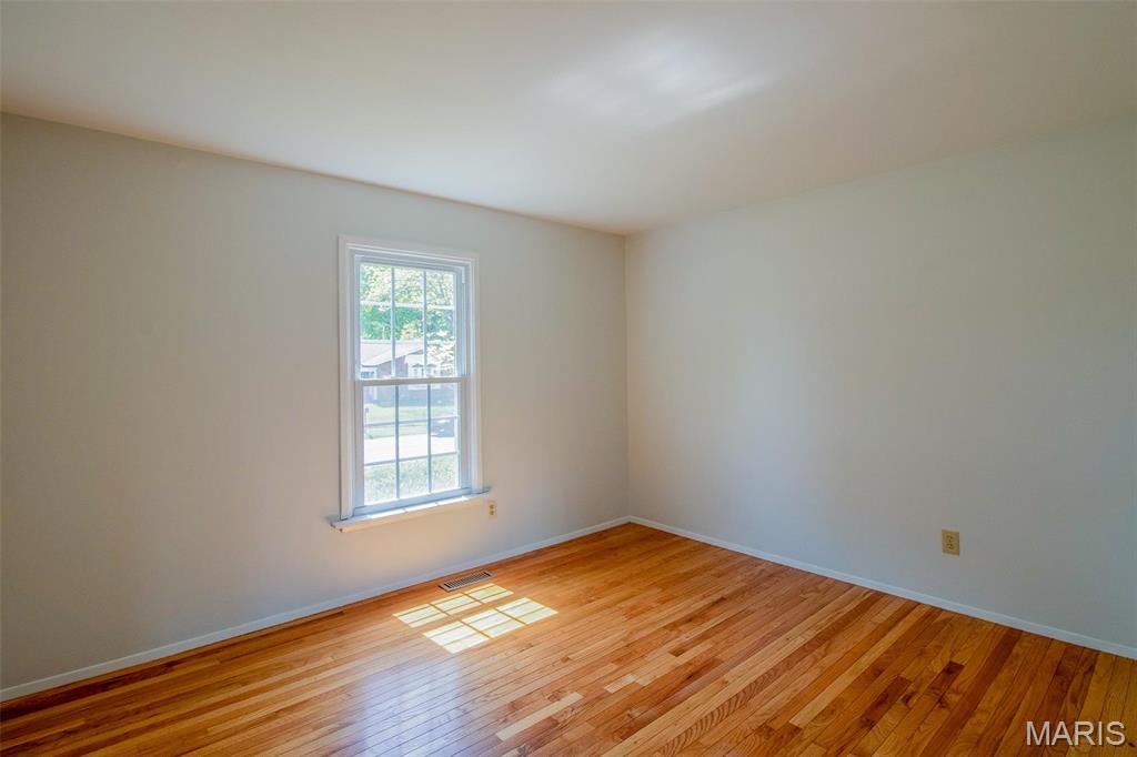 345 Novara Drive Ballwin, MO 63021 - Photo 7 of 43