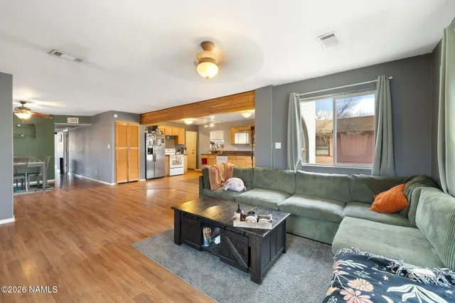 $389,000 | 801 West Mahoney Street, Winslow, AZ 86047