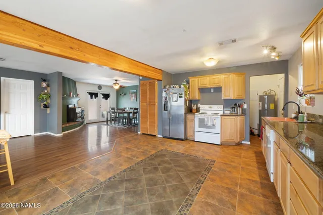 $389,000 | 801 West Mahoney Street, Winslow, AZ 86047