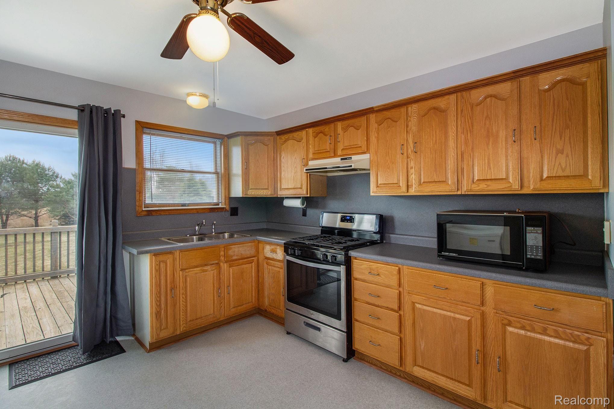 9382 Beard Road Byron, MI 48418 - Photo 11 of 35 15.jpg