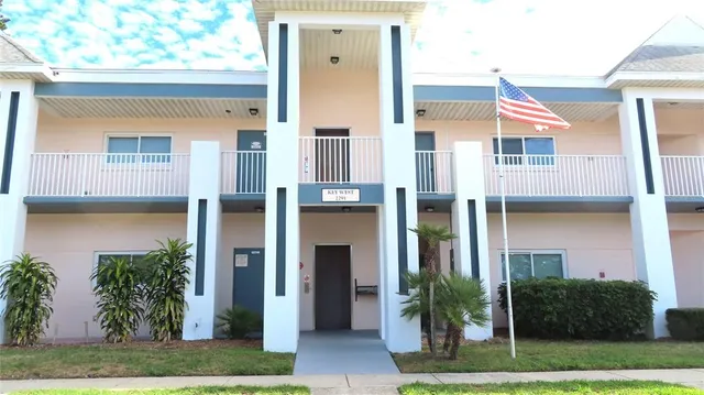 $222,000 | 2291 Americus Boulevard West, Unit 7, Clearwater, FL 33763