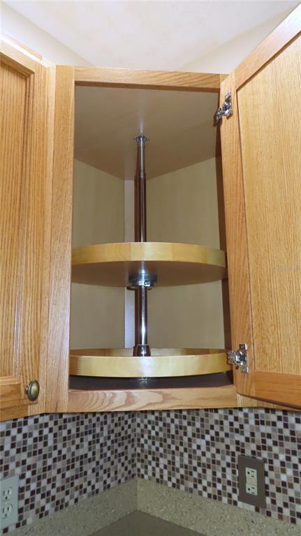 2291 Americus Boulevard West, Unit 7 Clearwater, FL 33763 - Photo 19 of 57 a bathroom with a window and a shower