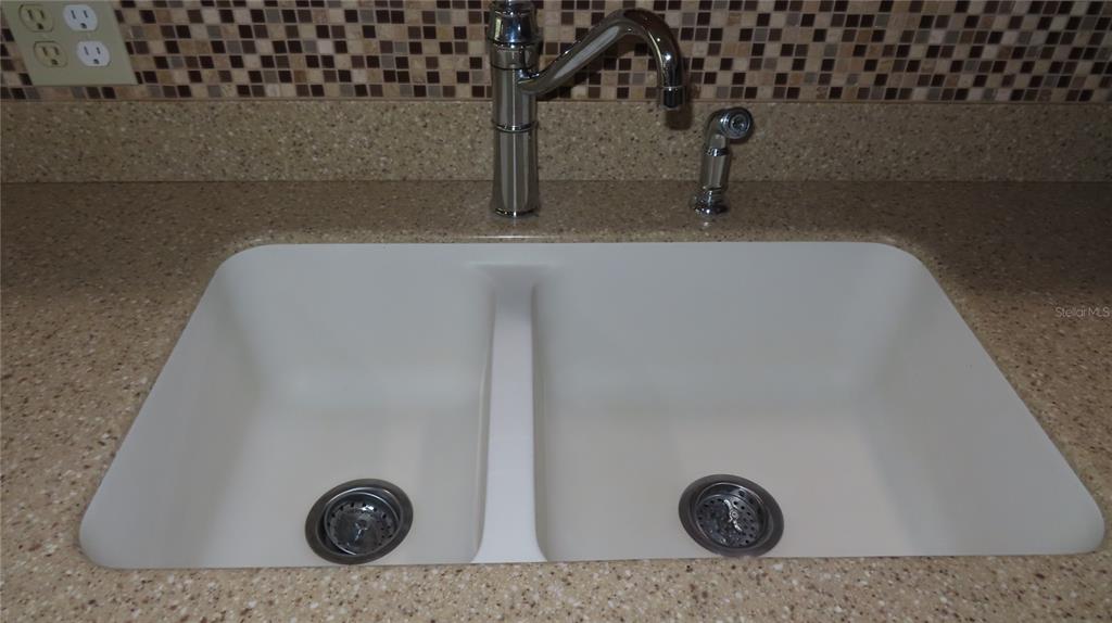 2291 Americus Boulevard West, Unit 7 Clearwater, FL 33763 - Photo 23 of 57 view of a sink