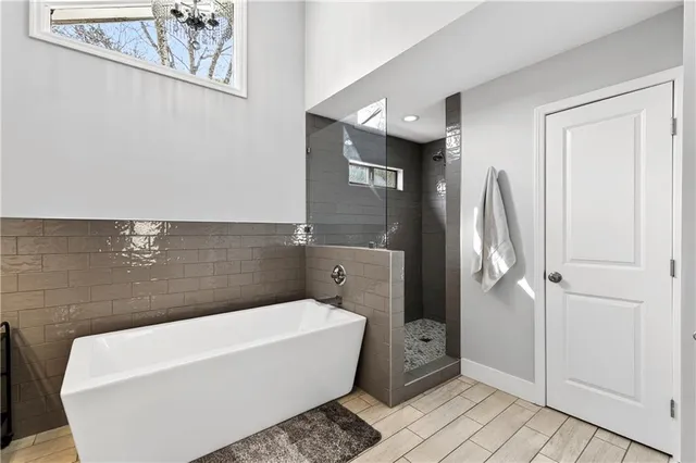 $775,000 | 325 Saddle Creek Circle, Roswell, GA 30076