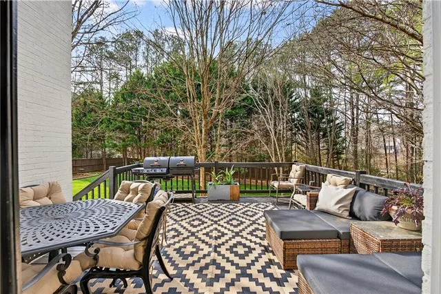 $775,000 | 325 Saddle Creek Circle, Roswell, GA 30076
