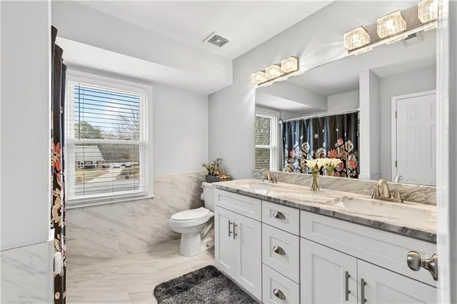 $775,000 | 325 Saddle Creek Circle, Roswell, GA 30076