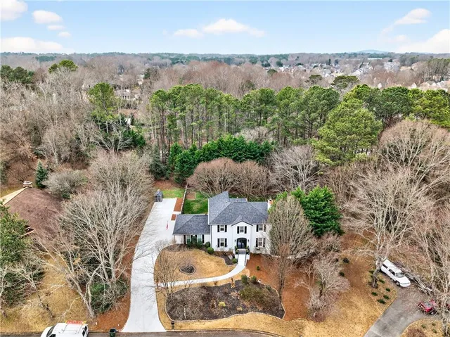 $775,000 | 325 Saddle Creek Circle, Roswell, GA 30076