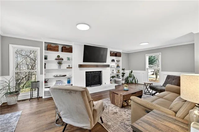 $775,000 | 325 Saddle Creek Circle, Roswell, GA 30076