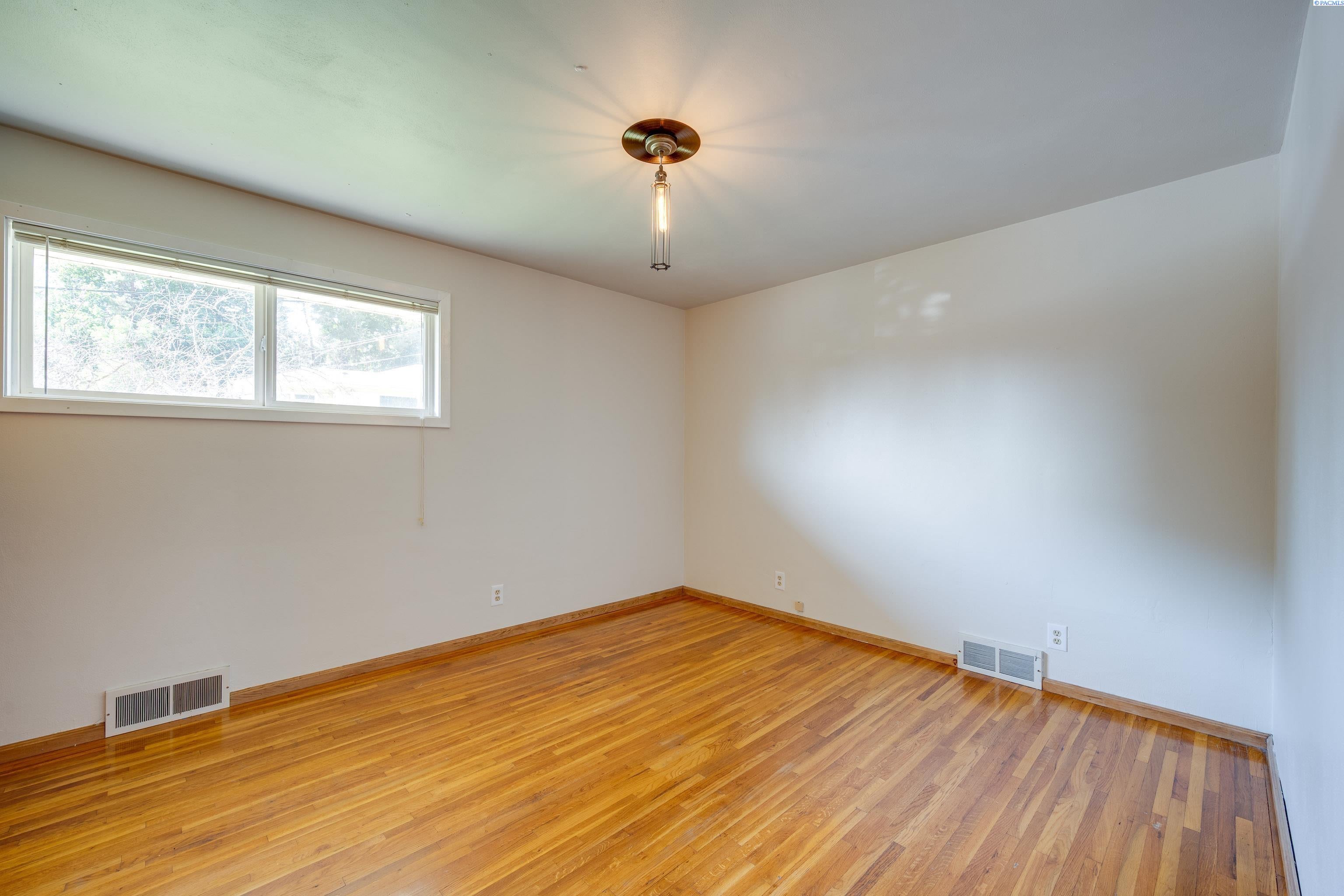 330 Southwest Walnut Street Pullman, WA 99163 - Photo 17 of 32 Gallery Image 17
