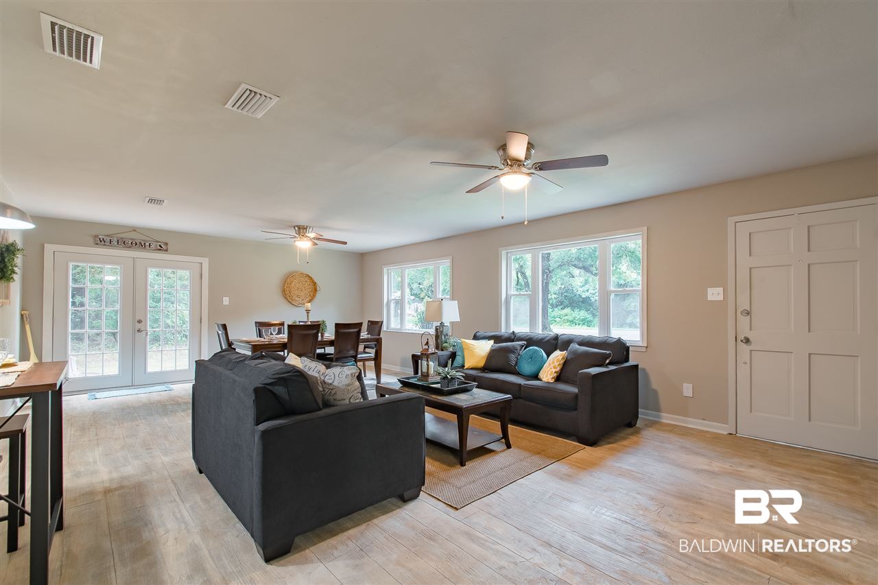 18653 Twin Beech Road South Fairhope, AL 36532 - Photo 5 of 21