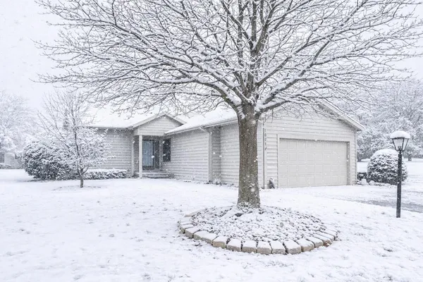 $364,000 | 1821 Spring Meadow Court Southeast, Unit 29, Caledonia, MI 49316