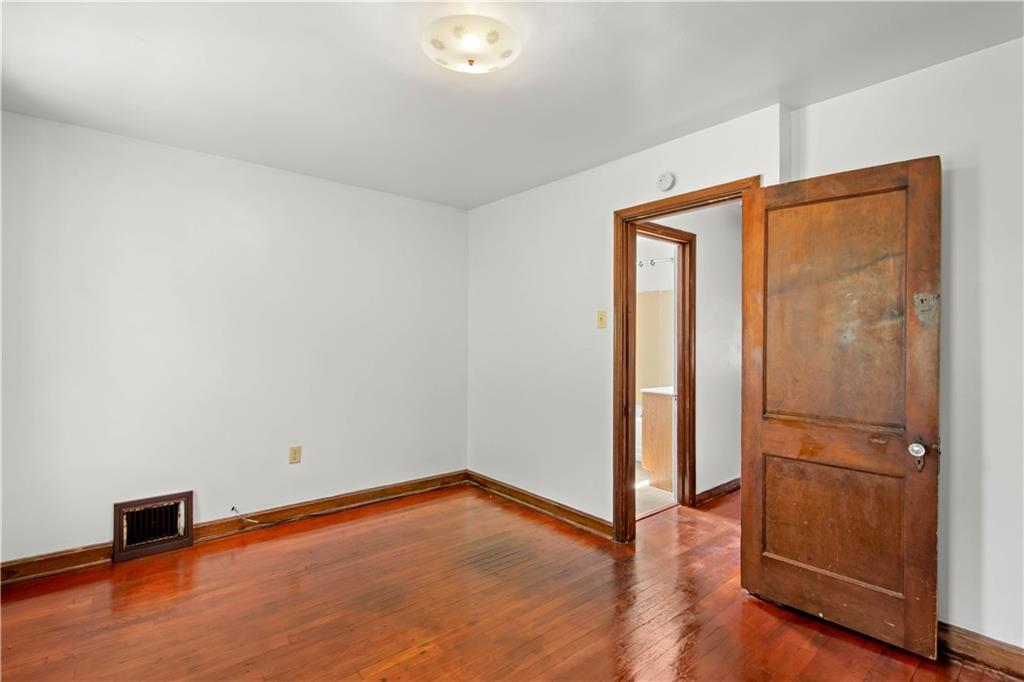 333 Greenlee Road Pittsburgh, PA 15227 - Photo 14 of 31