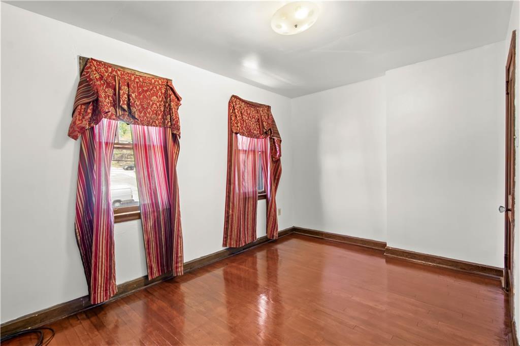 333 Greenlee Road Pittsburgh, PA 15227 - Photo 15 of 31