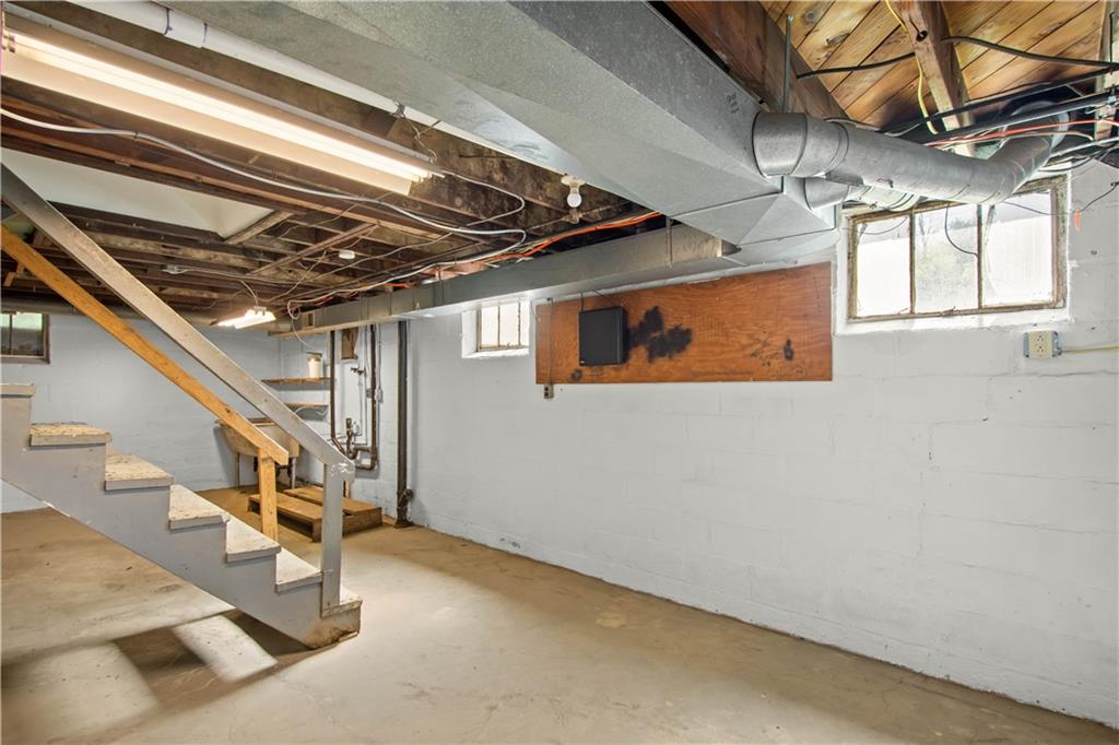 333 Greenlee Road Pittsburgh, PA 15227 - Photo 21 of 31