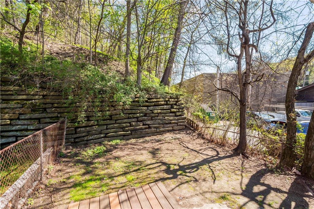 333 Greenlee Road Pittsburgh, PA 15227 - Photo 26 of 31