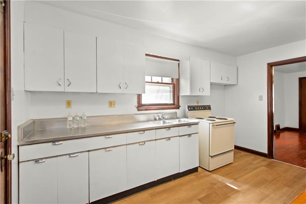 333 Greenlee Road Pittsburgh, PA 15227 - Photo 8 of 31