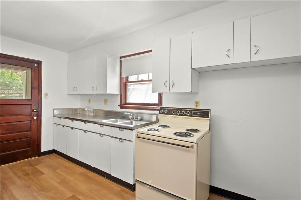 333 Greenlee Road Pittsburgh, PA 15227 - Photo 9 of 31