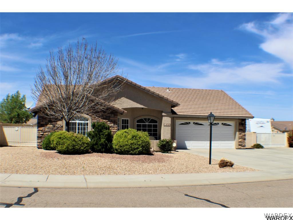 4325 North Cane Ranch Road Kingman, AZ 86401 - Photo 1 of 34 RV gates both sides