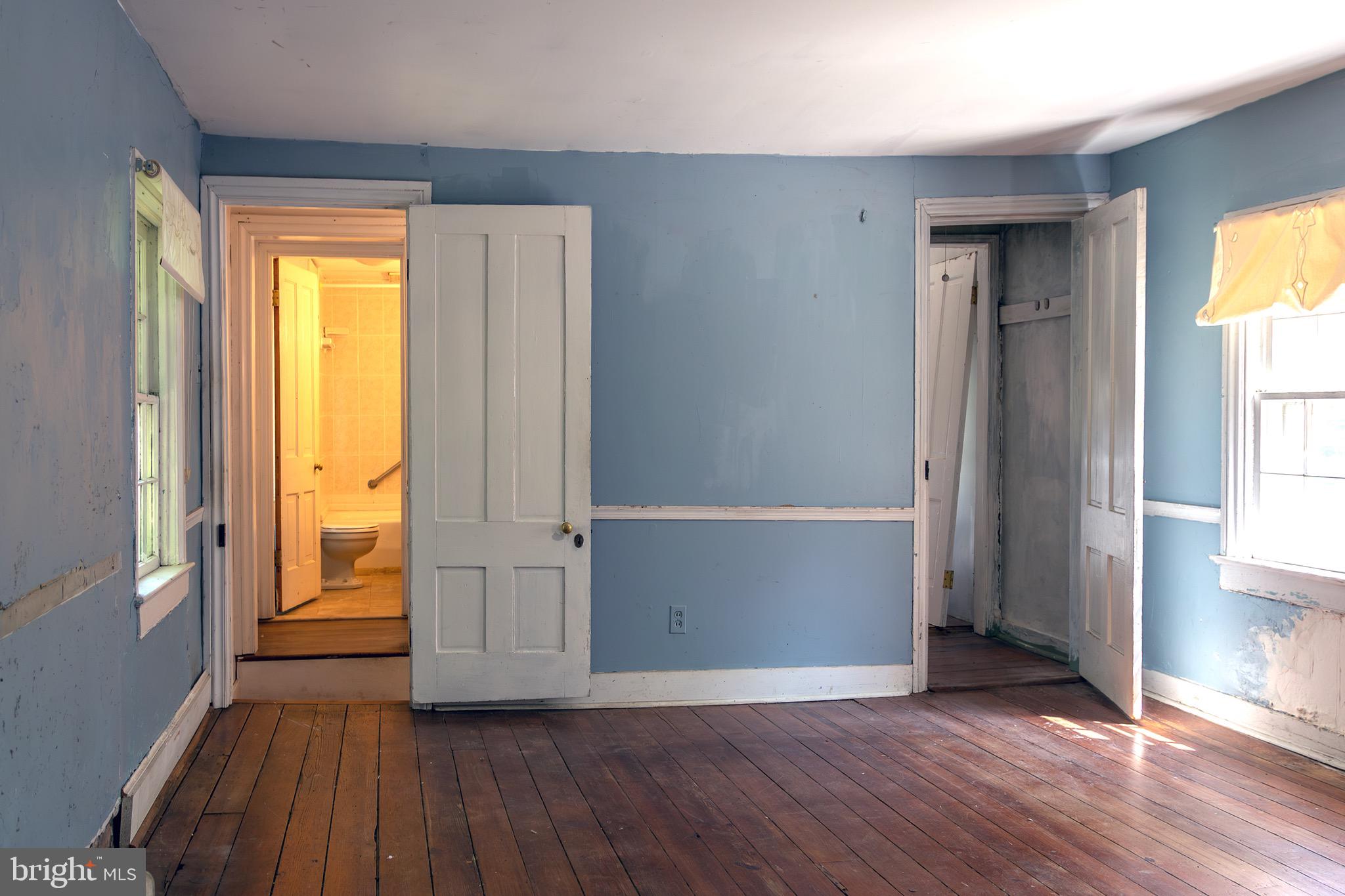 100 Longview Drive Alexandria, VA 22314 - Photo 30 of 53 Bedroom 2