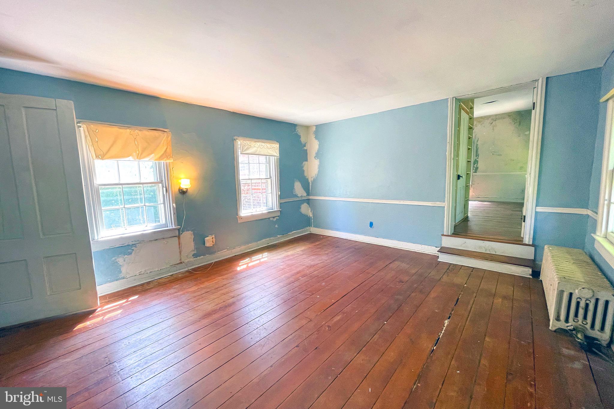 100 Longview Drive Alexandria, VA 22314 - Photo 31 of 53 Bedroom 2