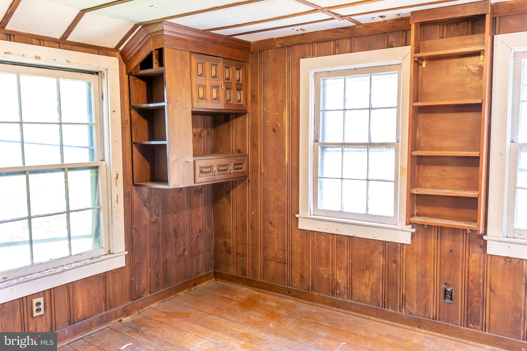 100 Longview Drive Alexandria, VA 22314 - Photo 35 of 53 Bedroom 3