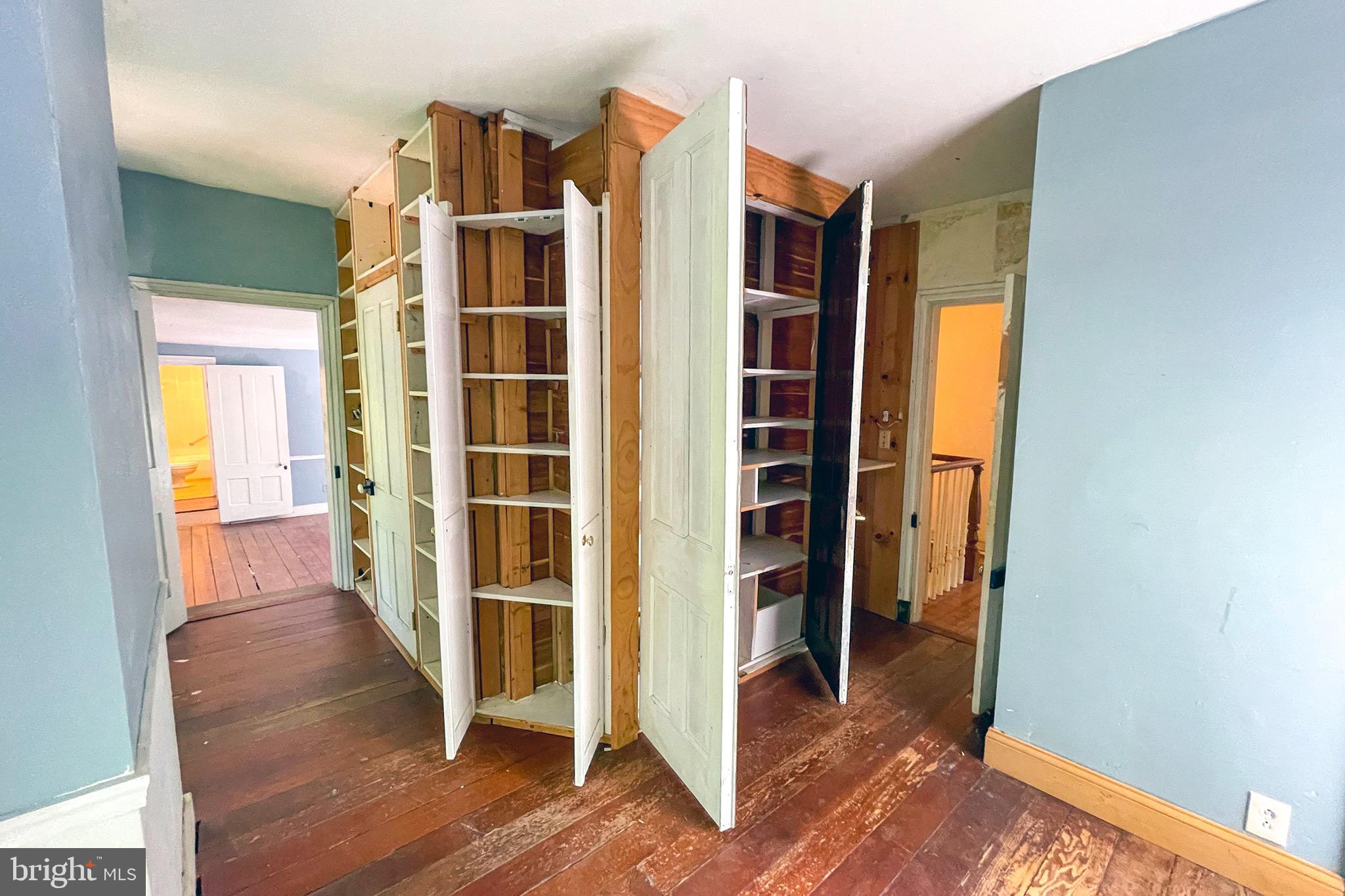 100 Longview Drive Alexandria, VA 22314 - Photo 37 of 53 Bedroom4