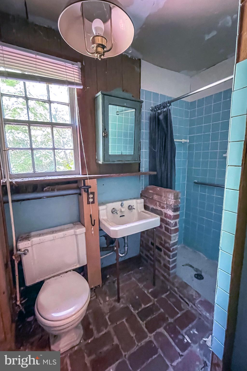 100 Longview Drive Alexandria, VA 22314 - Photo 46 of 53 Garage Apartment