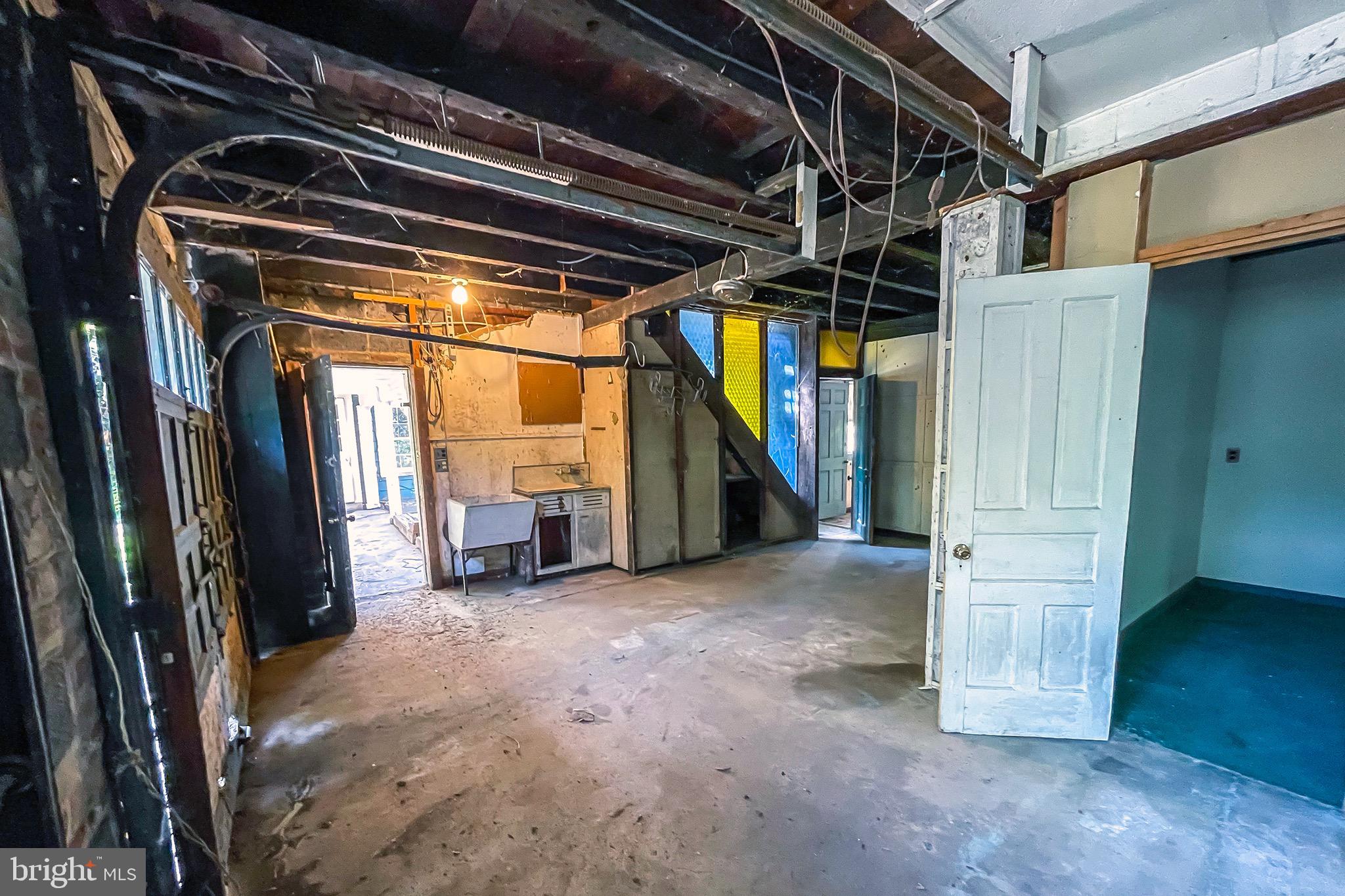 100 Longview Drive Alexandria, VA 22314 - Photo 48 of 53 Garage