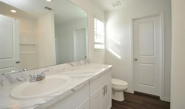 $2,300 | 16412 Big Hickory Drive, Conroe, TX 77302