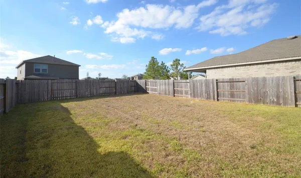 $2,300 | 16412 Big Hickory Drive, Conroe, TX 77302