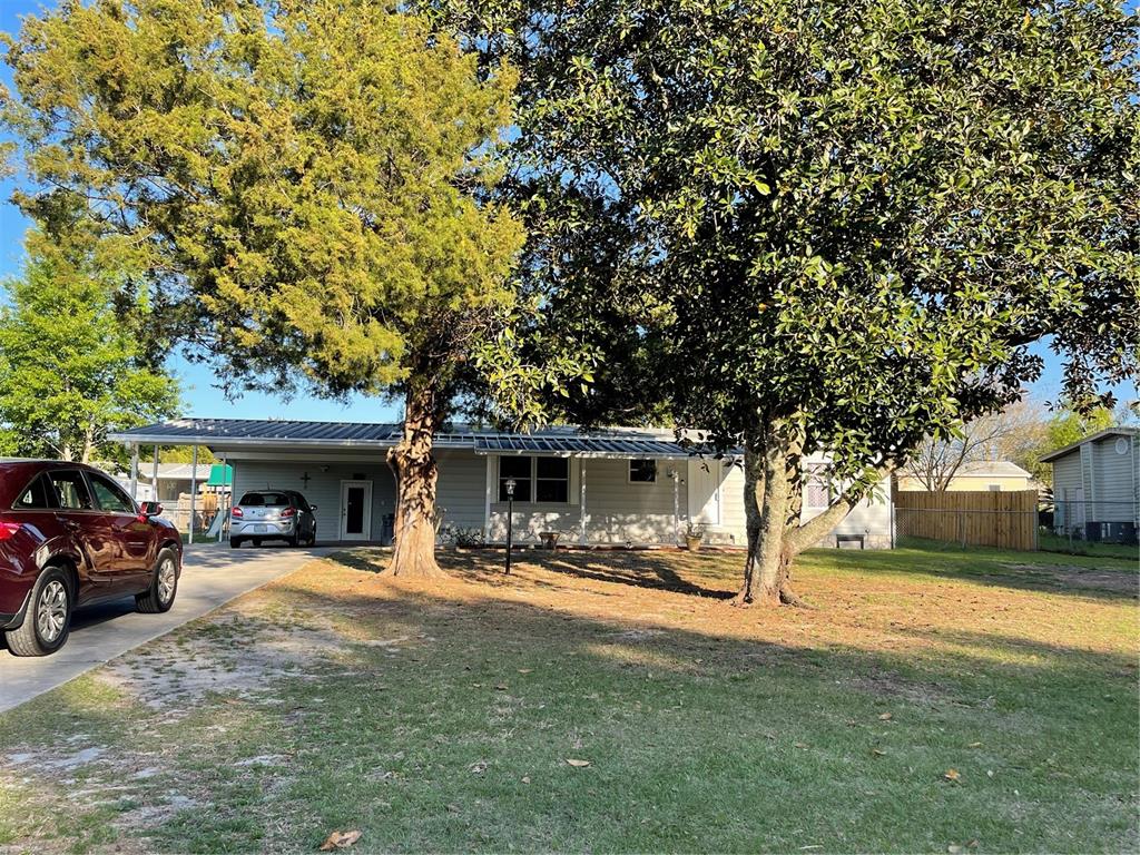 10151 Southeast Sunset Harbor Road Summerfield, FL 34491 - Photo 1 of 1 Street View - House faces South