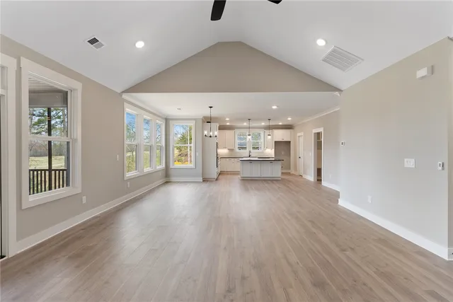 $797,900 | 2610 Dog Leg Lane, Seneca, SC 29678