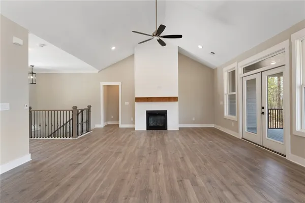 $794,900 | 2610 Dog Leg Lane, Seneca, SC 29678