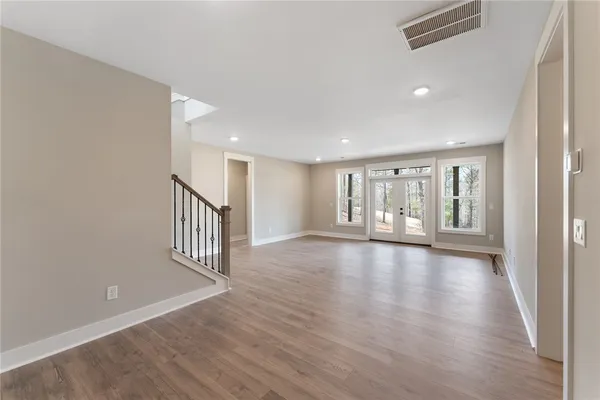 $794,900 | 2610 Dog Leg Lane, Seneca, SC 29678