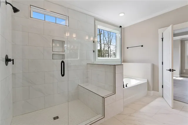 $797,900 | 2610 Dog Leg Lane, Seneca, SC 29678