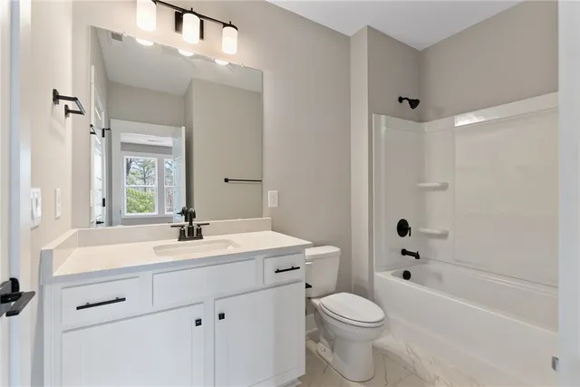 $797,900 | 2610 Dog Leg Lane, Seneca, SC 29678