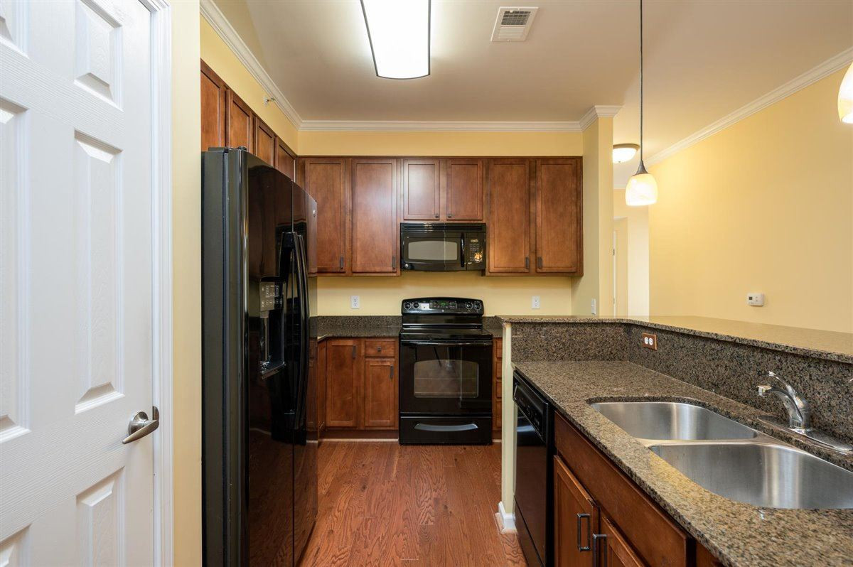 526 Weather Ridge Lane Cary, NC 27513 - Photo 12 of 22 Kitchen