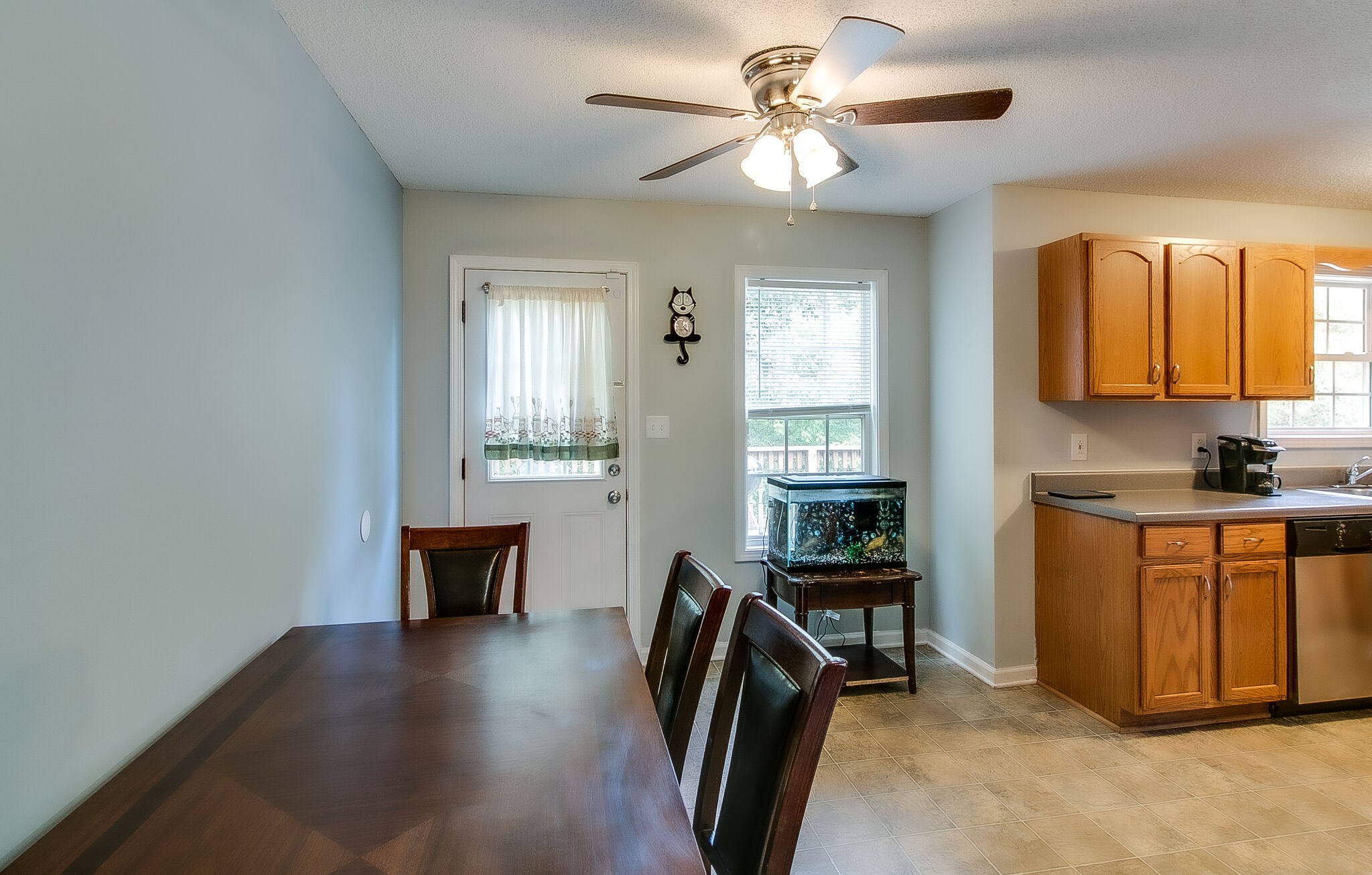 3221 Backridge Road Woodlawn, TN 37191 - Photo 7 of 24 Gallery Image 7