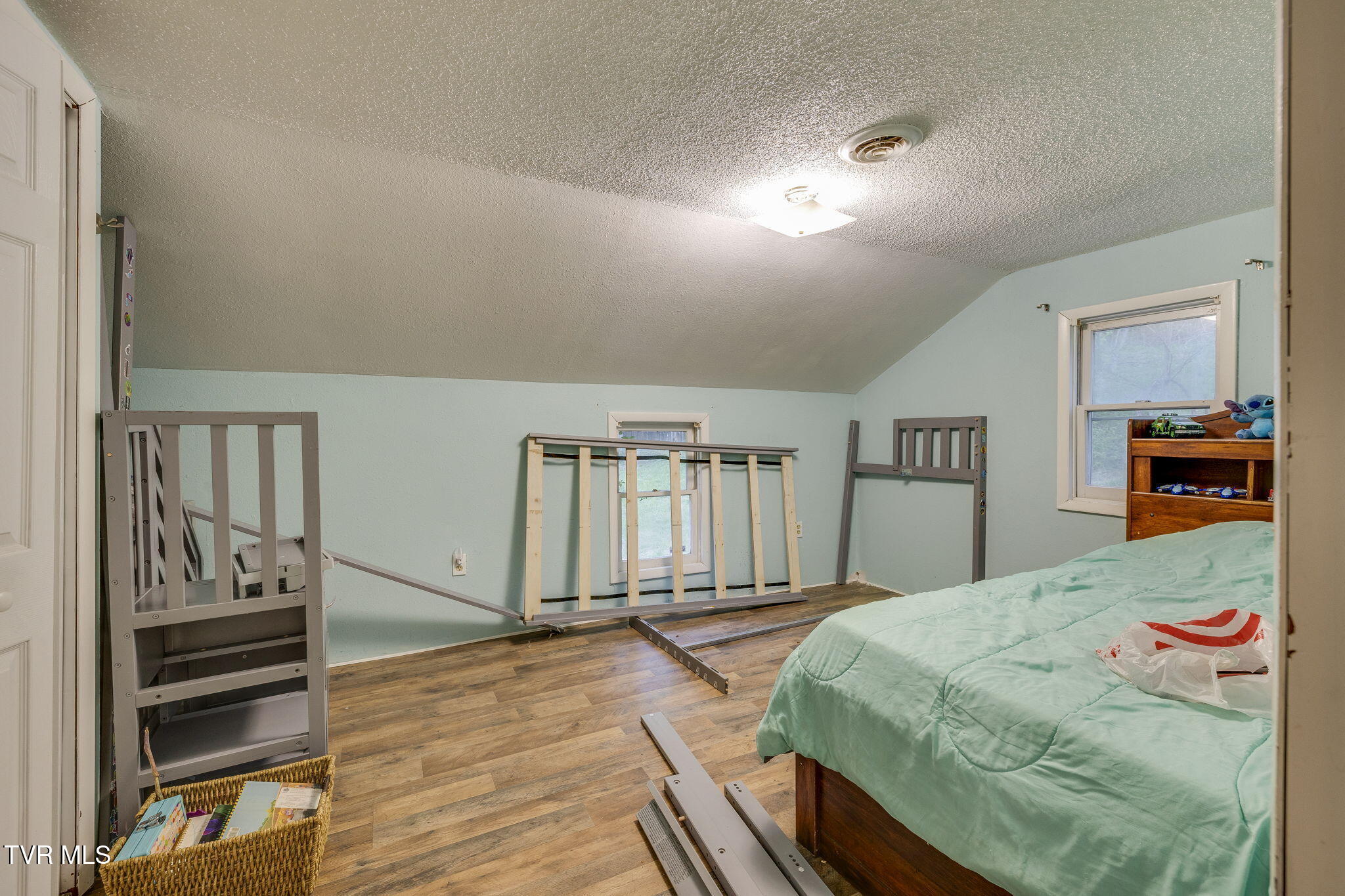 212 Weaver Hill Road Johnson City, TN 37601 - Photo 11 of 26 024