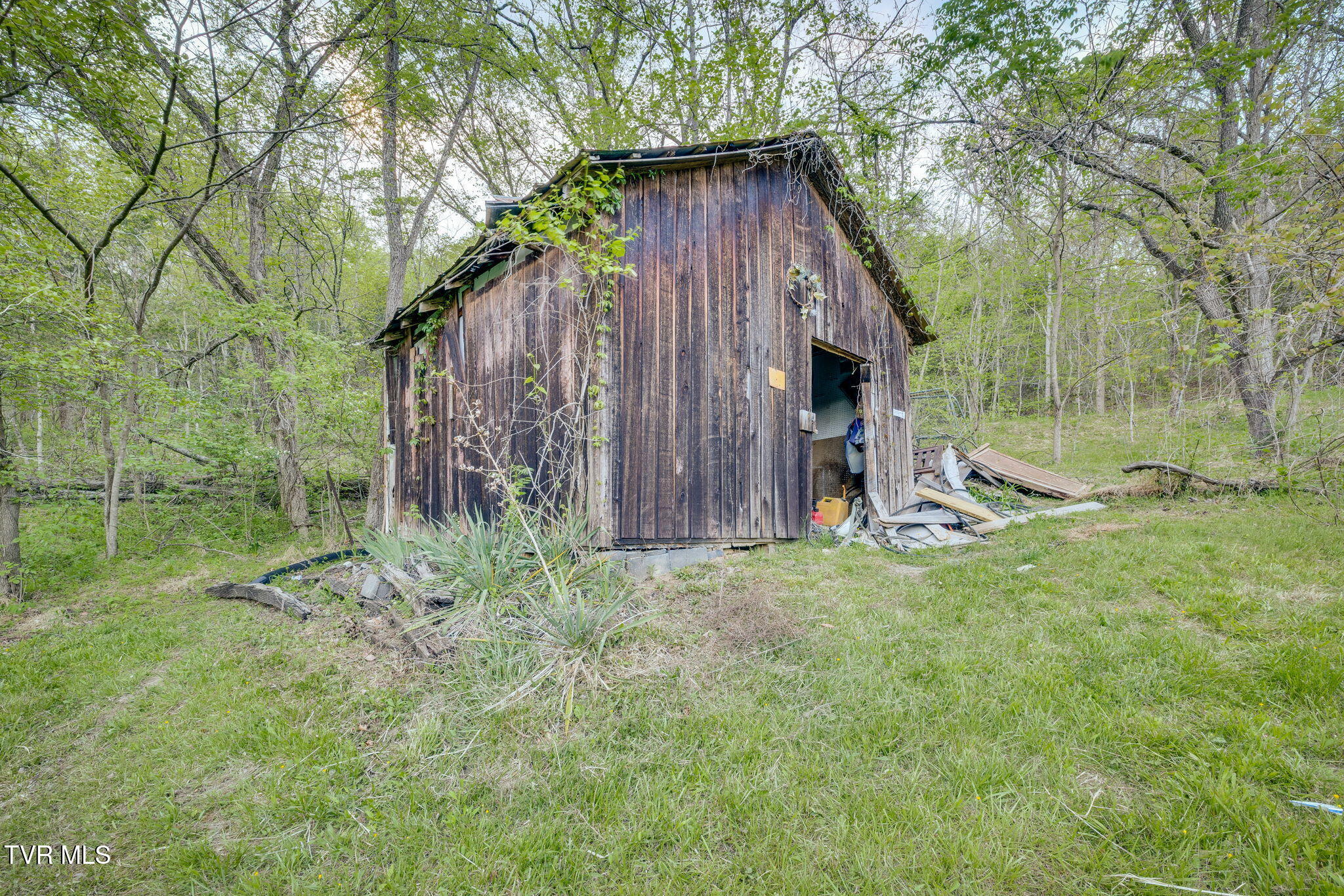 212 Weaver Hill Road Johnson City, TN 37601 - Photo 26 of 26 030