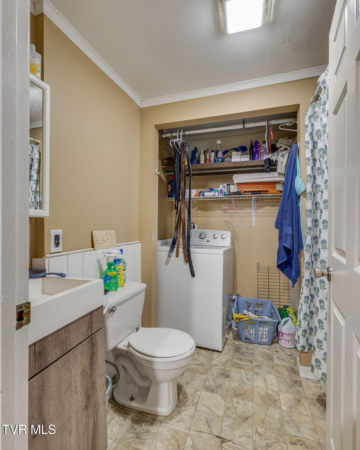 212 Weaver Hill Road Johnson City, TN 37601 - Photo 7 of 26 020