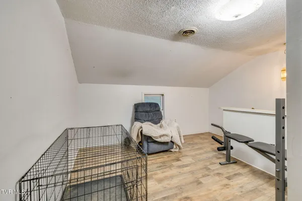 $400,000 | 212 Weaver Hill Road, Johnson City, TN 37601