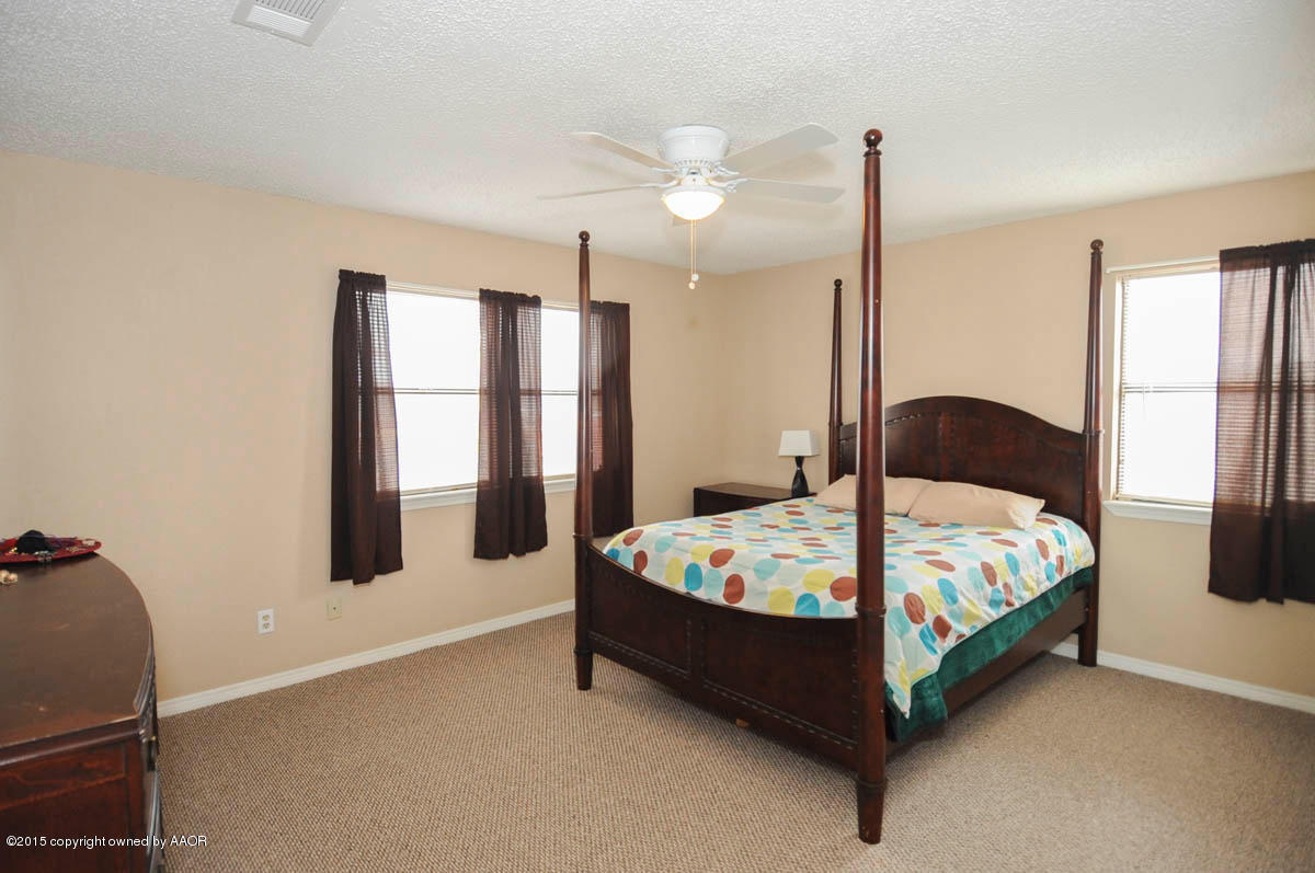 4636 Crockett Street Amarillo, TX 79110 - Photo 8 of 16 MASTER VIEW 1