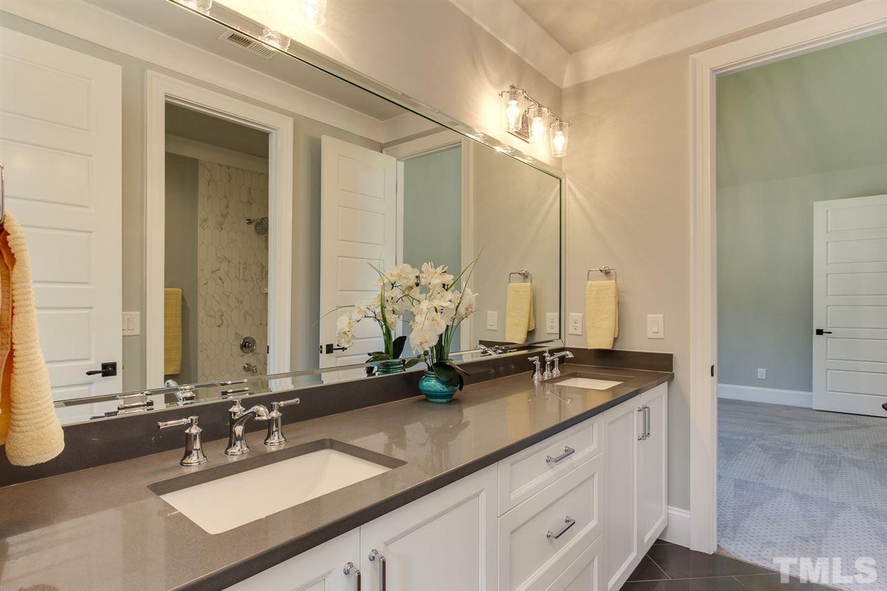 11428 Royal Amber Way Raleigh, NC 27614 - Photo 18 of 25 Gallery Image 18