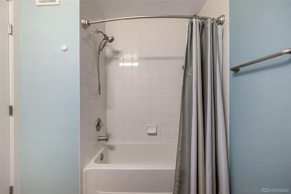 $2,800 | 5677 South Park Place, Unit 311A, Englewood, CO 80111