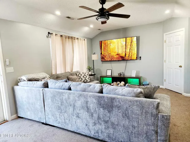 $280,000 | 2904 Boyds Creek Highway, Unit 4, Sevierville, TN 37876