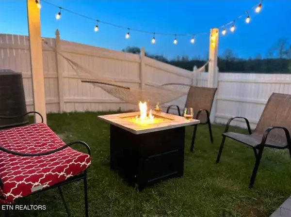 $280,000 | 2904 Boyds Creek Highway, Unit 4, Sevierville, TN 37876