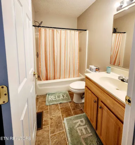 $280,000 | 2904 Boyds Creek Highway, Unit 4, Sevierville, TN 37876