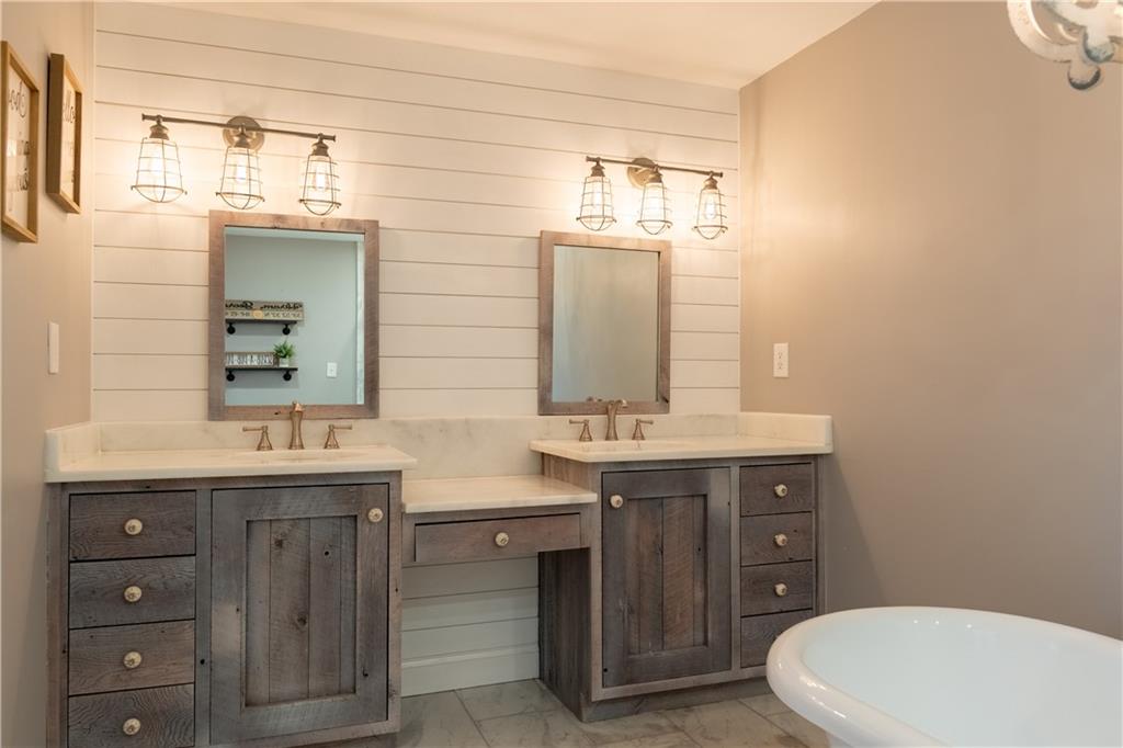 328 Phillips Lee Road Hiram, GA 30141 - Photo 14 of 37