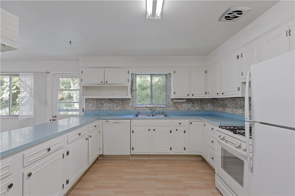 1743 Old State Road Gibsonia, PA 15044 - Photo 12 of 25 Gallery Image 12